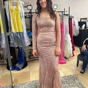 Elegant Pink Lace One-Shoulder Dress